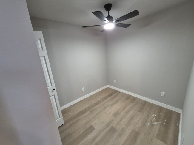 Building Photo - 3268 Holman St