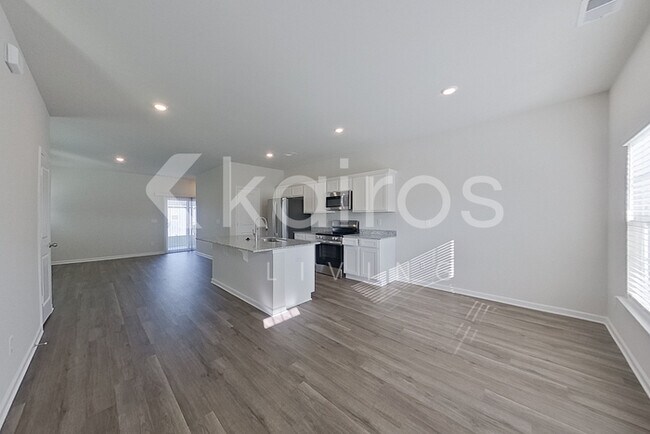 Foto del edificio - 2441 Banyan Cir