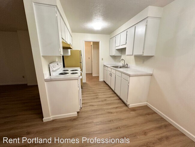 Building Photo - 2 br, 1 bath House - 6055 SW 68th Court