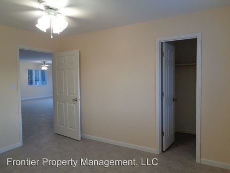 Building Photo - 4540 Daniels Dr