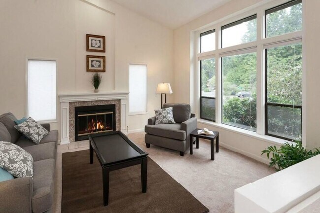 Building Photo - Great Bothell home on a fantastic lot!