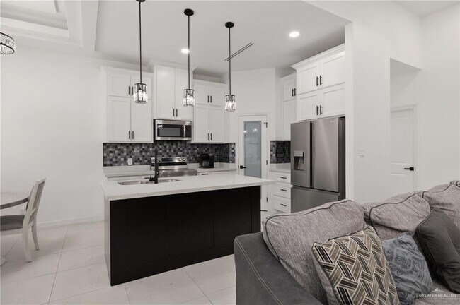 Foto del edificio - 18 Duncan Ln