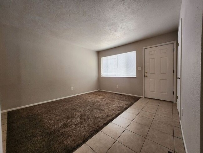 Building Photo - Cozy 2 Bedroom Near Military Installations!
