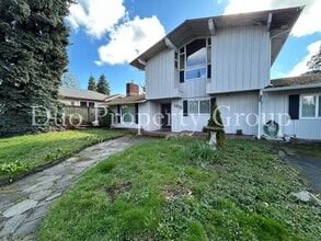 Building Photo - 1311-1311 G St