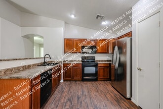 Building Photo - 41629 N Ranch Dr
