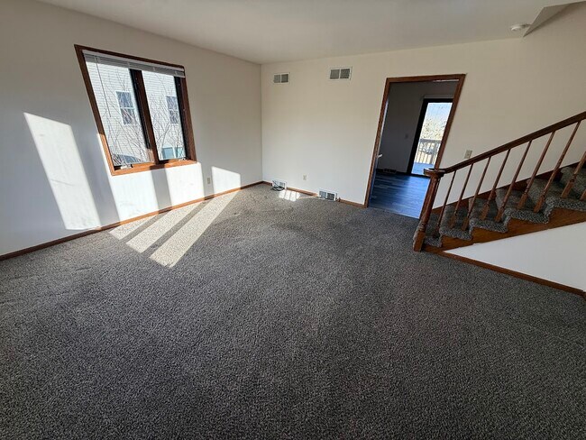 Foto del edificio - 1102 Smedal Dr