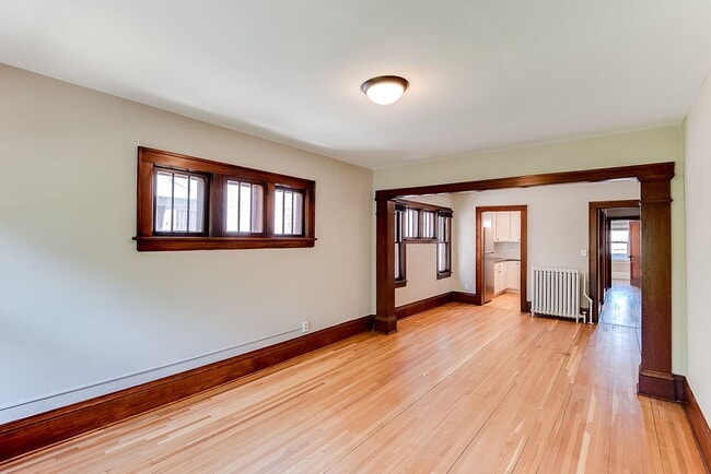 Building Photo - 663 Lincoln Ave