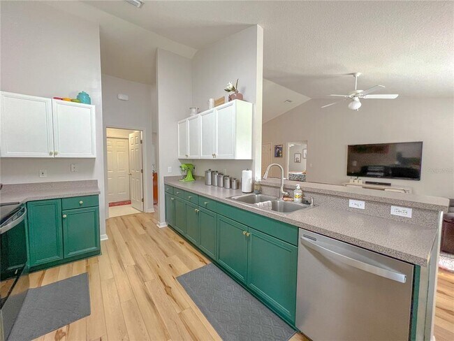 Foto del edificio - 6725 SW 83rd Terrace