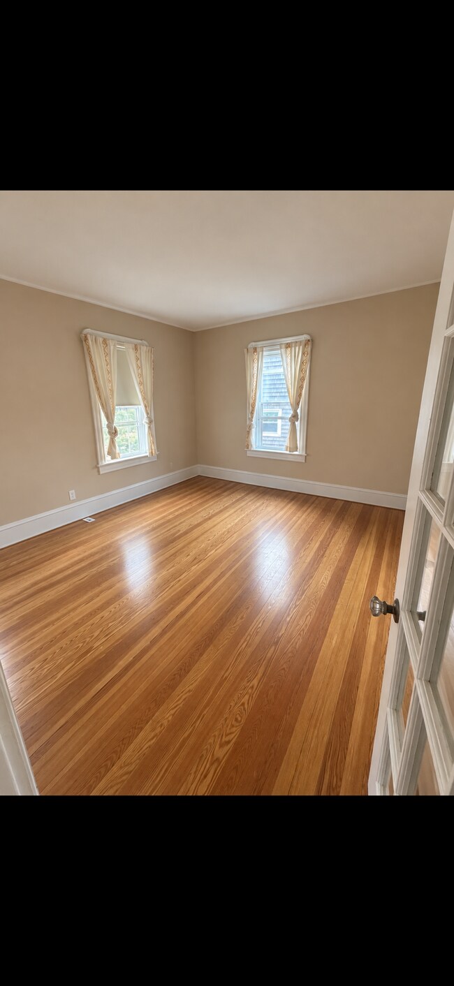 Foto del edificio - 869 Bedford St