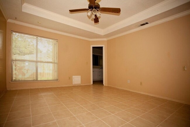 Foto del edificio - 6318 Crakston St