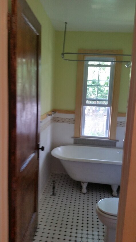 Bathroom - 1696 Ashland Ave