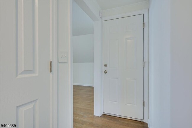 Foto del edificio - 432 Rosetta Pl