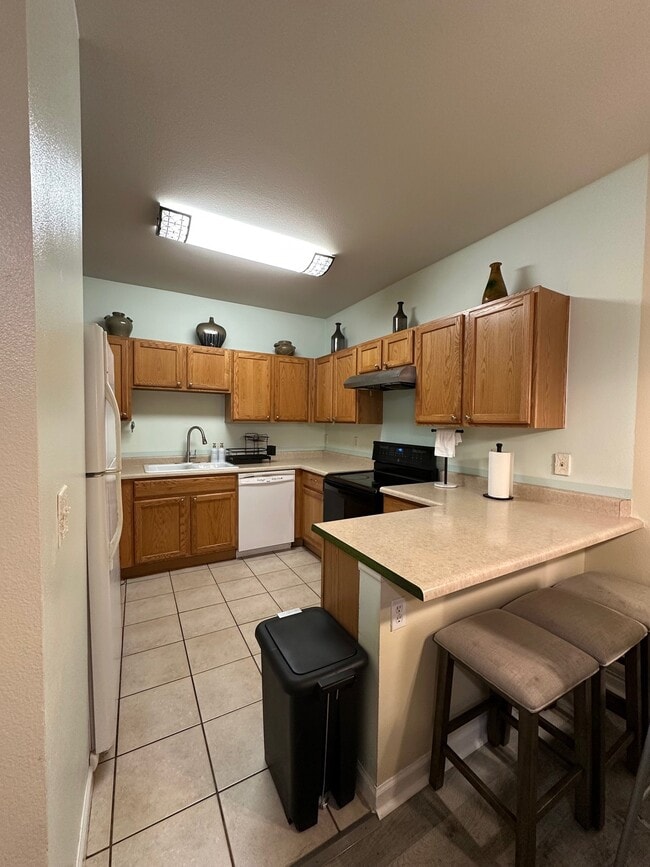 Building Photo - 18345 E Flora Dr