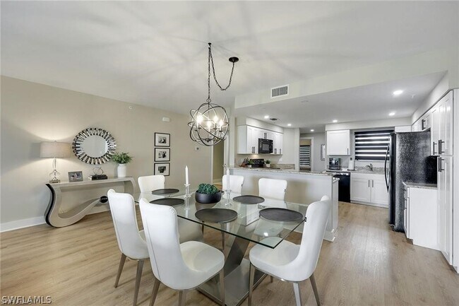 Foto del edificio - 3321 Glen Cairn Ct