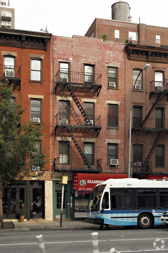Primary Photo - 631 Second Ave