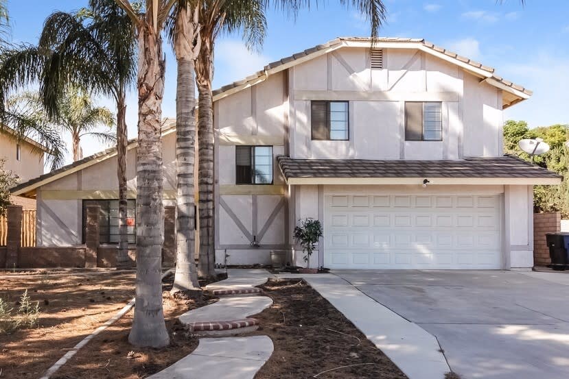 Foto principal - 6111 Orchard Grove Way