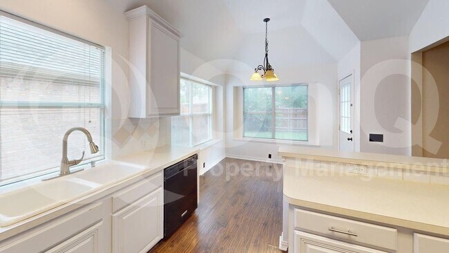 Foto del edificio - 5901 Berkshire Rd
