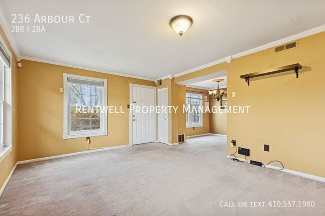 Building Photo - 236 Arbour Ct