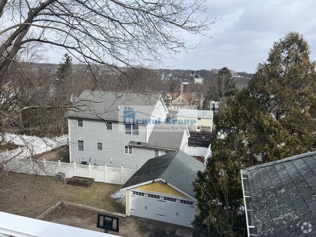 Building Photo - 61 Mount Vernon St
