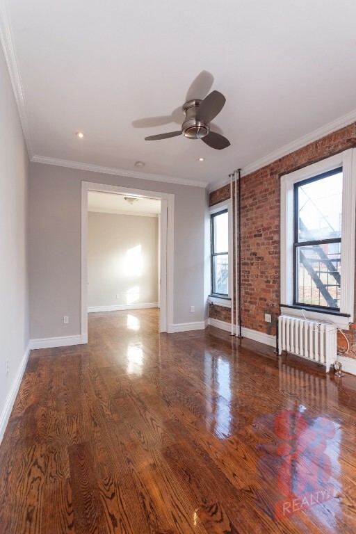 Primary Photo - 232 Elizabeth St