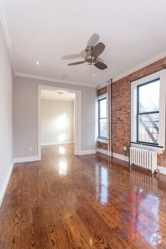 Building Photo - 232 Elizabeth St