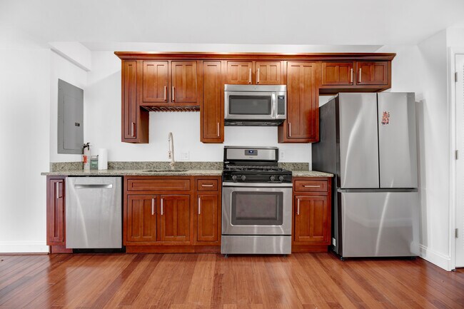 Foto del edificio - 432 Evarts St NE