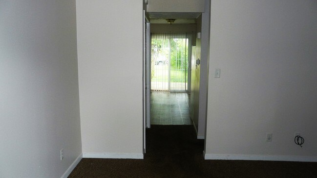 Foto del edificio - 601-611 Wooddale Terrace