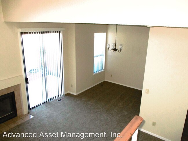 Building Photo - 2 br, 2.5 bath House - 4071 Snowshoe Lane