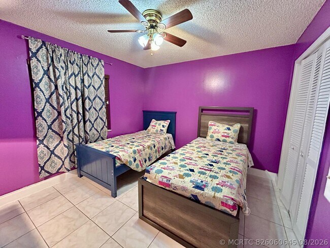 Foto del edificio - 7526 SW 7th Ct