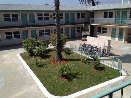 Foto del edificio - 10600 S Inglewood Ave
