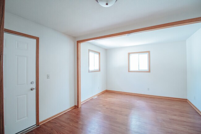 Building Photo - 5512 Harschel Dr