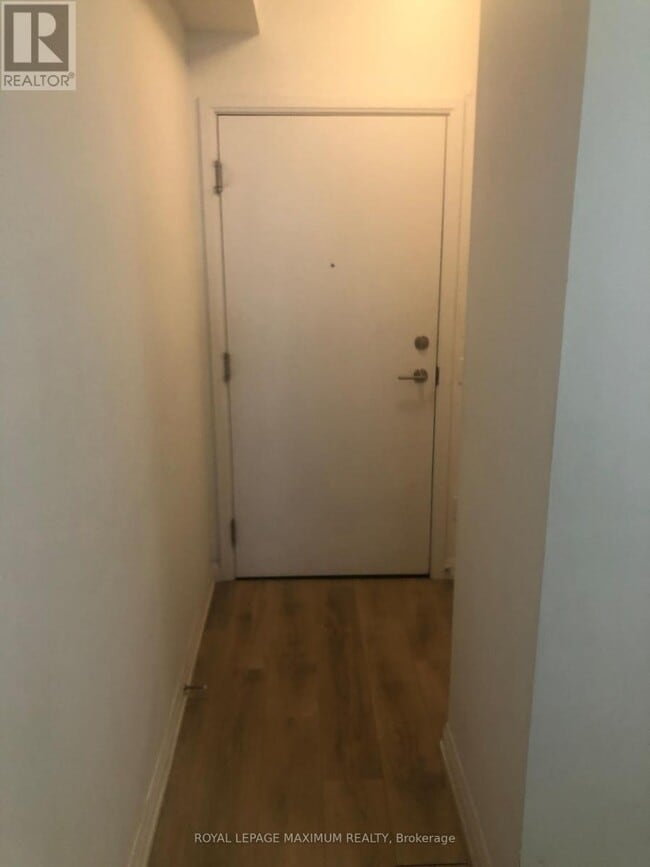 Building Photo - 7895 Jane St