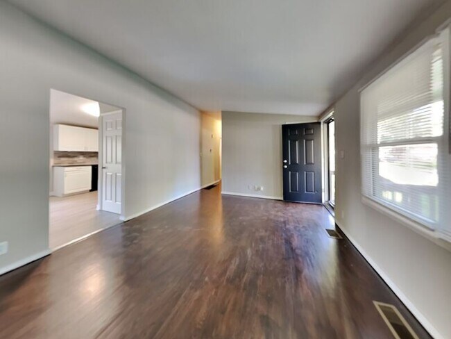 Foto del edificio - 8501 E 92nd Terrace