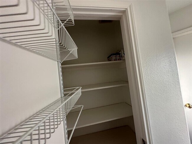 Building Photo - 11802 E Galwan Cir