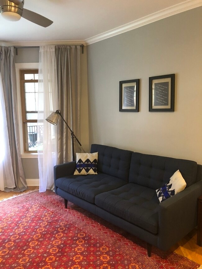 Foto del edificio - 5319 S Harper Ave