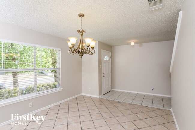 Building Photo - 9114 Bowen Dr