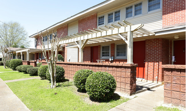 Exterior - Cane Creek Apartments