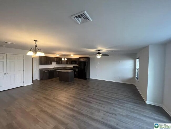 Building Photo - 1047 Cetronia Rd