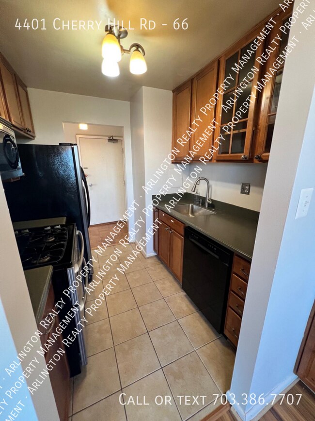 Foto del edificio - 4401 Cherry Hill Rd