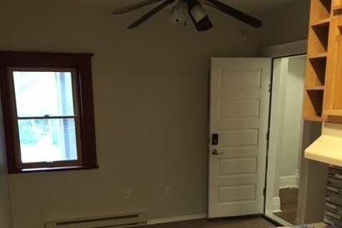 2 habitaciones, 2 baños - 1100 pies cuadrados - 658 W Forest Ave