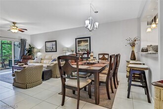 Building Photo - 7823 Regal Heron Cir