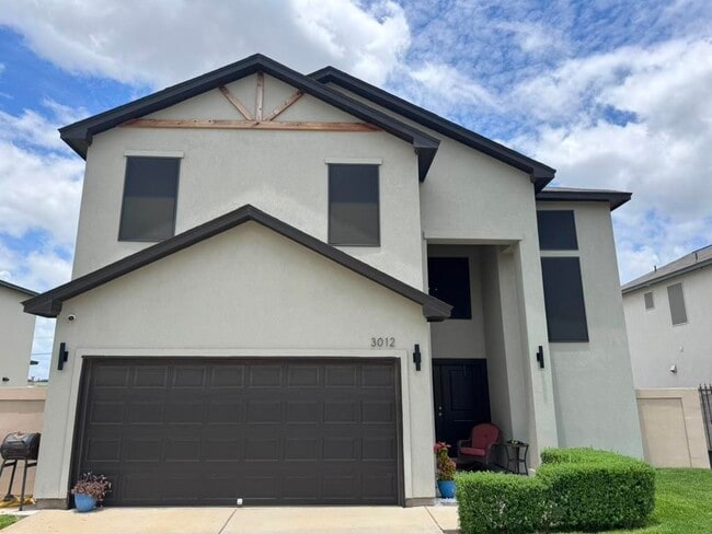 Building Photo - 3012 Clydesdale Dr