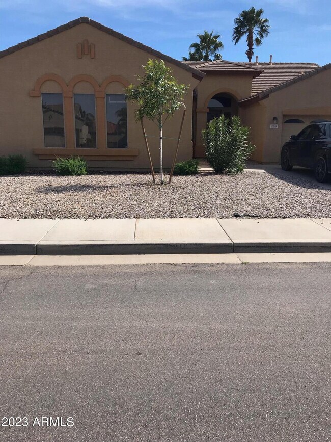 Foto del edificio - 2619 E Hazeltine Way