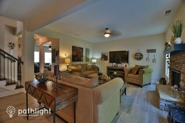 Building Photo - 922 Ashton Park Drive Southwest, Mableton,...