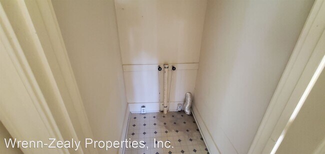 Building Photo - 2 br, 1 bath House - 1115 Moody St