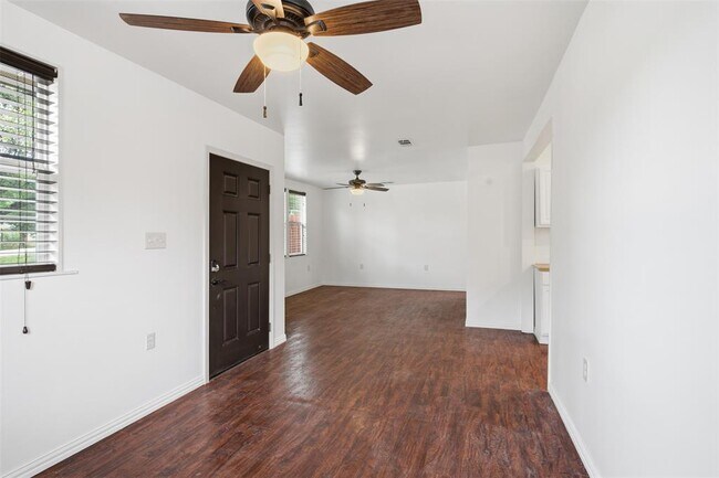 Building Photo - 7606 Williamson Creek Drive