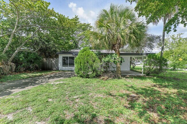 Foto del edificio - 747 NW 1st Terrace