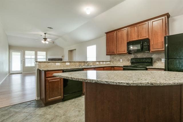 Foto del edificio - 160 Briar Grove Dr