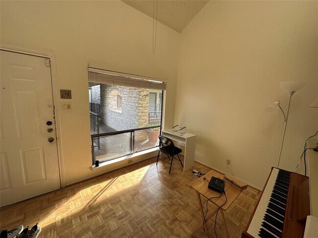 Building Photo - 2815 Rio Grande St