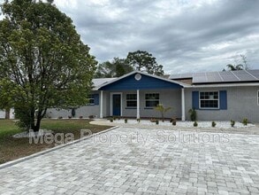Building Photo - 104 W Brentridge Dr